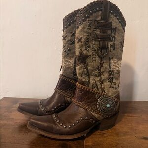 Old Gringo Decorative Boot Pair in Brown and Tan